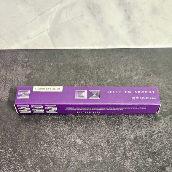 Belle en Argent New Fine Print Liquid Eyeliner in black - Picture 4 of 9